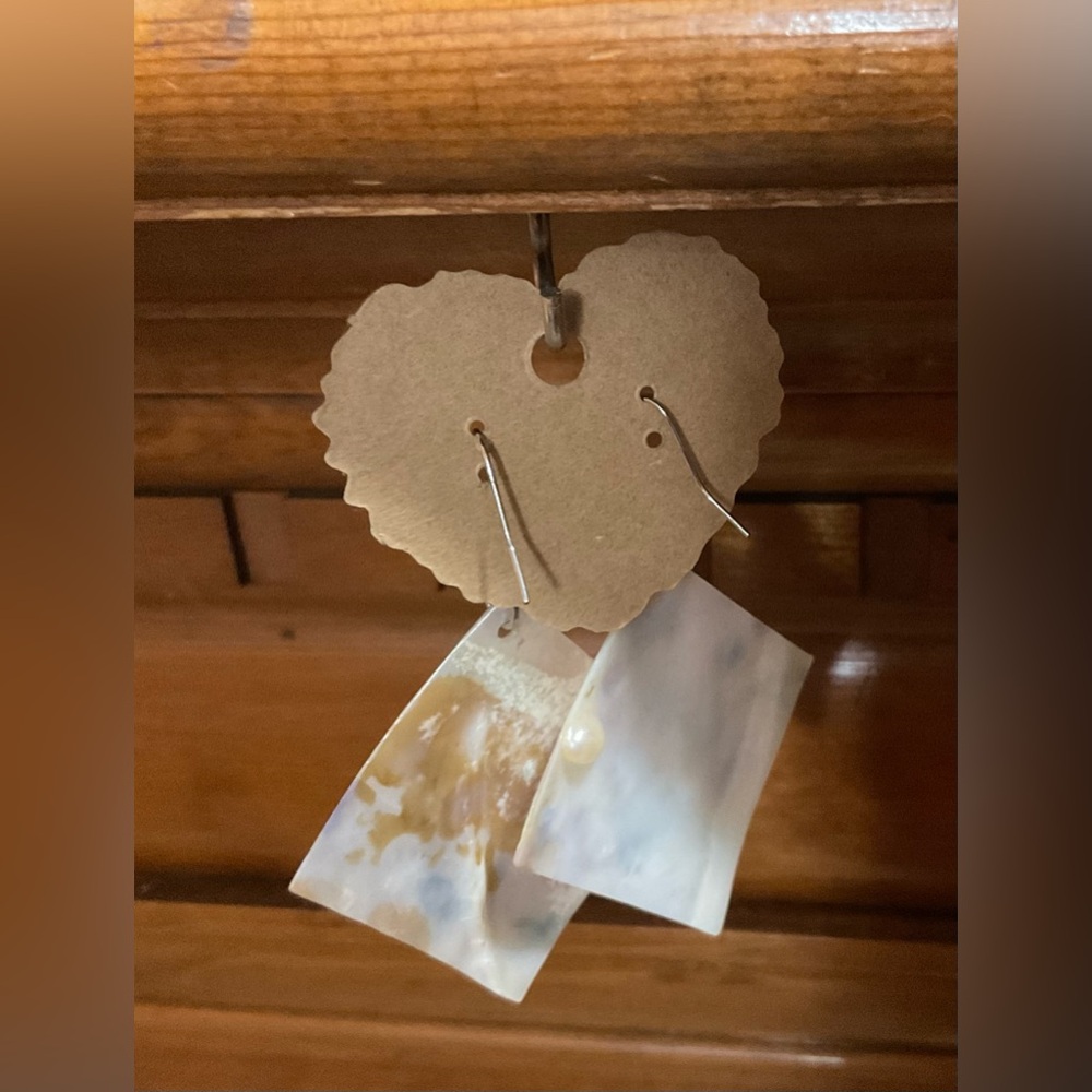 Butterfly Elegant Square Shell Dangle/Dropped Mad… - image 4